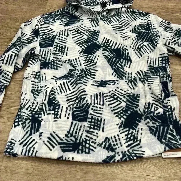 The North Face Women’s Fleece Hoodie, Small - Picture 6 of 15